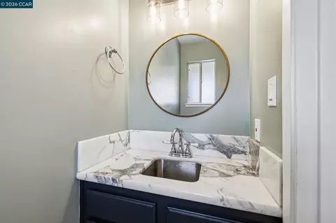 Bath - 486 Butterfield Pl, Moraga, CA 94556 photo 1 of 5