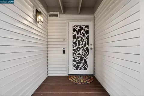 Entry Way - 1984 Ascot Dr #C, Moraga, CA 94556 photo 5 of 5