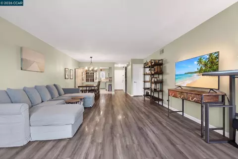 Living - 1984 Ascot Dr #C, Moraga, CA 94556 photo 6 of 6