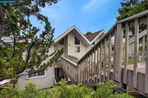 1984 Ascot Dr #C, Moraga, CA 94556