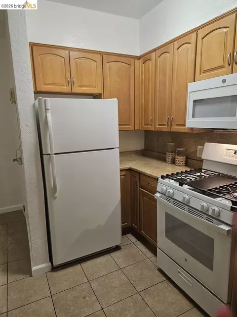Kitchen - 1804 Derby St, Berkeley, CA 94703 photo 2 of 5