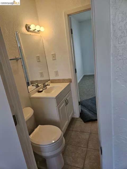 Bath - 1804 Derby St, Berkeley, CA 94703 photo 1 of 1