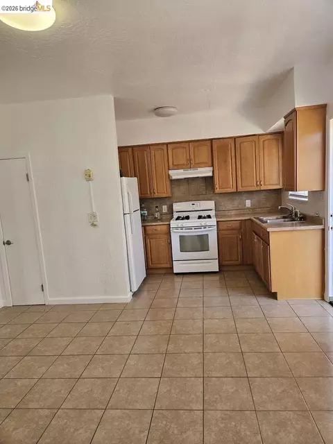 Kitchen - 1804 Derby St, Berkeley, CA 94703 photo 1 of 1