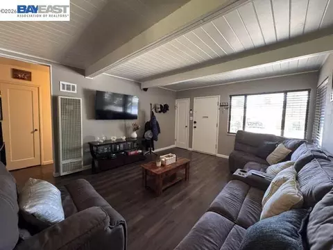 474 La Jolla St, Vallejo, CA 94591 photo 10