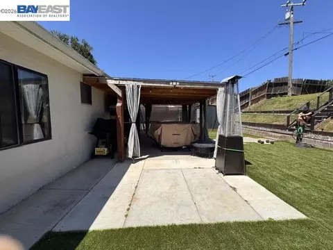 474 La Jolla St, Vallejo, CA 94591 photo 4