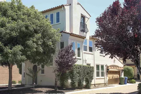 2100 Carrara St, Brentwood, CA 94513