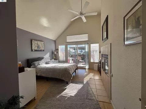 Bedroom - 7 Cliff Walk, Vallejo, CA 94591 photo 3 of 3