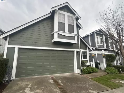 7 Cliff Walk, Vallejo, CA 94591