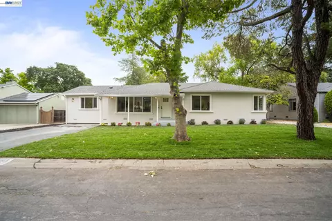 1007 Pleasant Valley Dr, Pleasant Hill, CA 94523