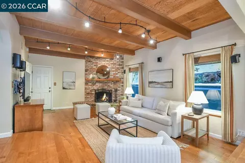 Living - 261 Appalachian Dr, Martinez, CA 94553 photo 4 of 5