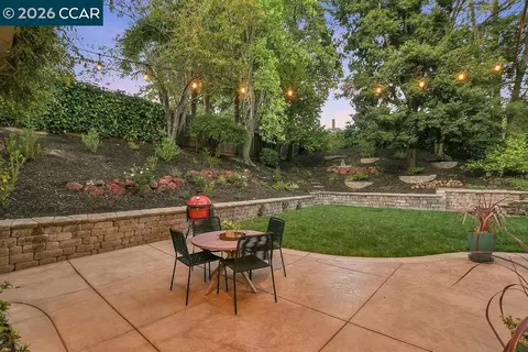 Exterior - 261 Appalachian Dr, Martinez, CA 94553 photo 11 of 22
