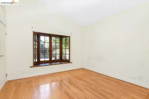 Bedroom - 2418 Jefferson Ave, Berkeley, CA 94703 photo 1 of 6
