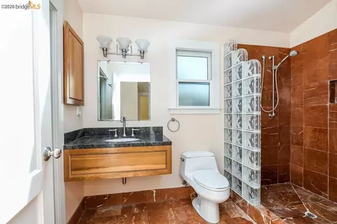 Bath - 2418 Jefferson Ave, Berkeley, CA 94703 photo 1 of 2