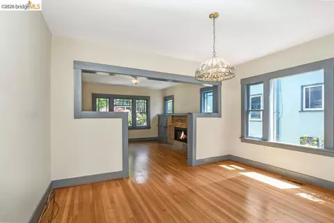 Living - 2418 Jefferson Ave, Berkeley, CA 94703 photo 4 of 4
