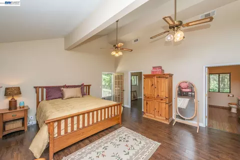 Bedroom - 891 Salt Flat Rd, Lewiston, CA 96052 photo 2 of 5