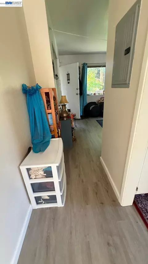Entry Way - 1536 Carleton St, Berkeley, CA 94703 photo 3 of 3