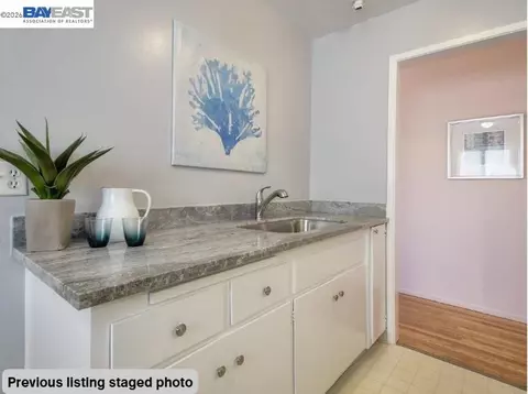 Kitchen - 1536 Carleton St, Berkeley, CA 94703 photo 2 of 5
