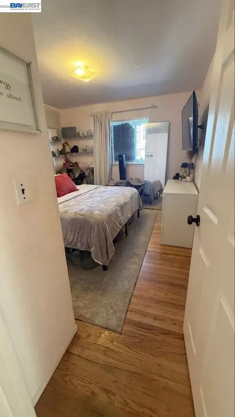 Bedroom - 1536 Carleton St, Berkeley, CA 94703 photo 3 of 6