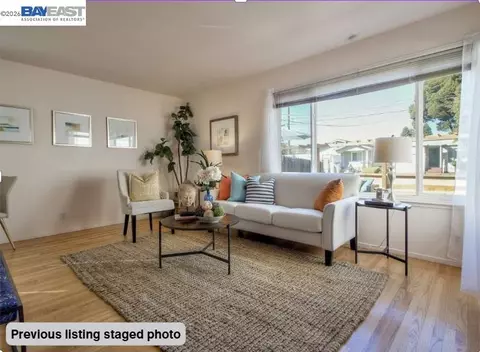 Living - 1536 Carleton St, Berkeley, CA 94703 photo 2 of 2