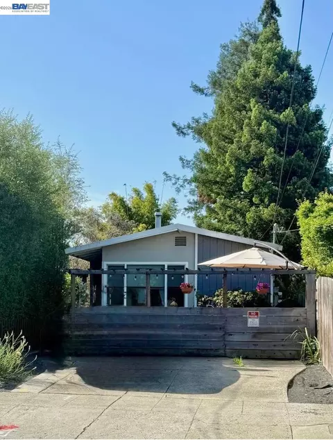 1536 Carleton St, Berkeley, CA 94703 photo 1