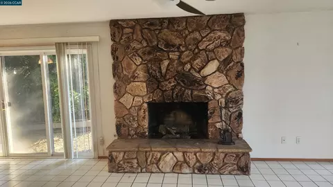 Living - 2 Echo Cir, Antioch, CA 94509 photo 9 of 9