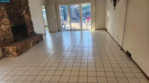 Living - 2 Echo Cir, Antioch, CA 94509 photo 6 of 9