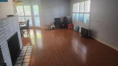 Living - 2 Echo Cir, Antioch, CA 94509 photo 2 of 9
