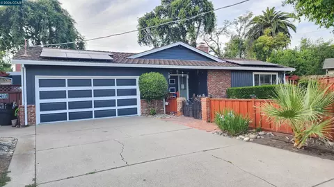 Exterior - 2 Echo Cir, Antioch, CA 94509 photo 3 of 22