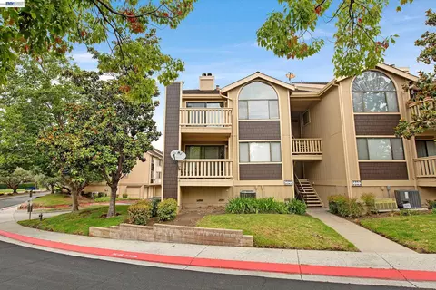 2242 Brega Ln, Morgan Hill, CA 95037