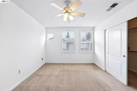 Bedroom - 655 Veranda Cir, Hayward, CA 94541 photo 5 of 8