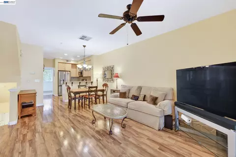 Other - 655 Veranda Cir, Hayward, CA 94541 photo 3 of 9