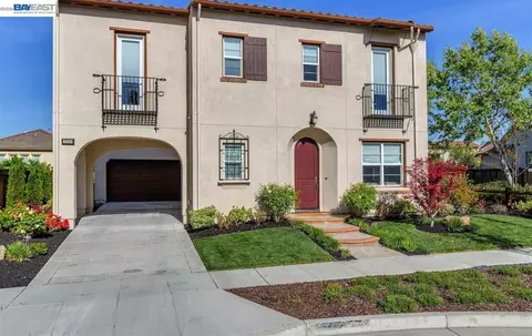 3294 Griffon St, Danville, CA 94506