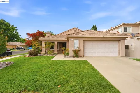 3101 La Costa Ln, Modesto, CA 95355