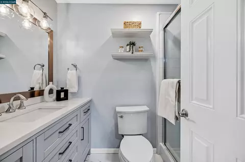 Bath - 864 Kizer St, Milpitas, CA 95035 photo 2 of 7