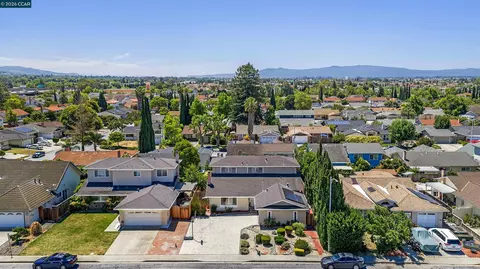 View/Area - 864 Kizer St, Milpitas, CA 95035 photo 2 of 9