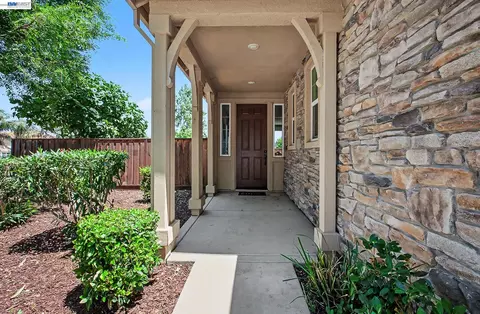 Exterior - 5408 Mazant Loop, Antioch, CA 94531 photo 4 of 6