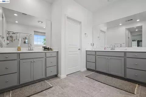 Entry Way - 5408 Mazant Loop, Antioch, CA 94531 photo 3 of 5