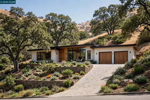 46 Oak Rd, Orinda, CA 94563