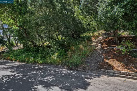 Undisclosed, Orinda, CA 94563