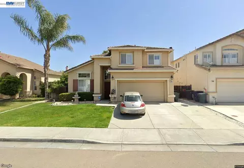 1356 Gentry Ln, Tracy, CA 95377