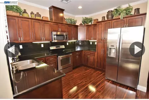 Kitchen - 1356 Gentry Ln, Tracy, CA 95377 photo 1 of 2