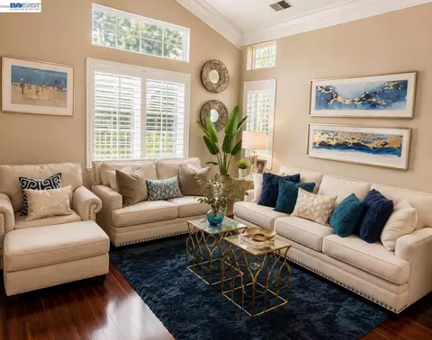 Living - 1356 Gentry Ln, Tracy, CA 95377 photo 1 of 2