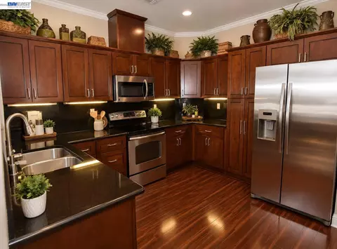 Kitchen - 1356 Gentry Ln, Tracy, CA 95377 photo 1 of 2