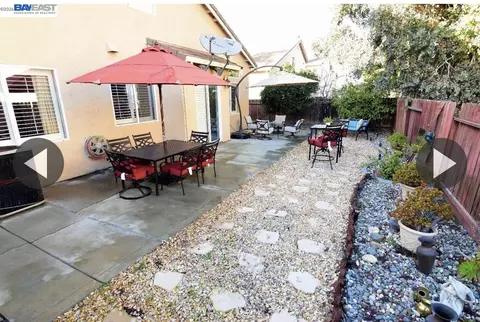 Exterior - 1356 Gentry Ln, Tracy, CA 95377 photo 4 of 6