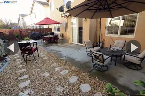 Exterior - 1356 Gentry Ln, Tracy, CA 95377 photo 3 of 6