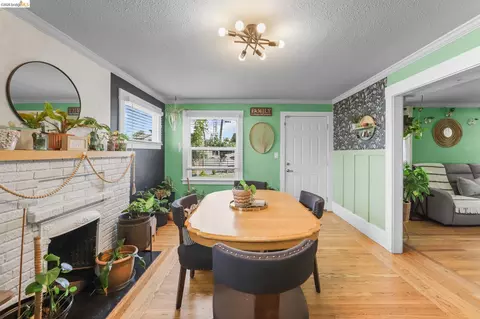Dining - 1715 Ohio St, Vallejo, CA 94590 photo 3 of 4