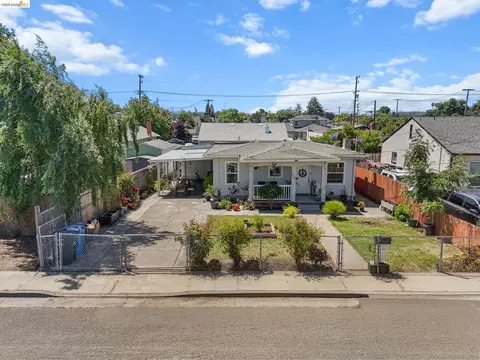 View/Area - 1715 Ohio St, Vallejo, CA 94590 photo 2 of 7