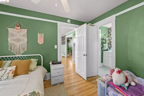 Bedroom - 1715 Ohio St, Vallejo, CA 94590 photo 2 of 5