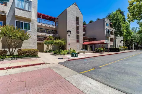 3173 Wayside Plz #301, Walnut Creek, CA 94597