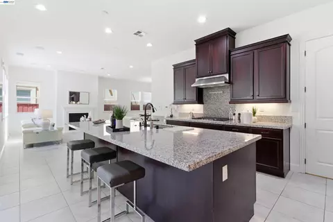 Kitchen - 2812 Mount Dana Dr, Dublin, CA 94568 photo 1 of 8